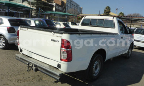 Acheter Occasion Voiture Toyota Hilux Blanc à Mbabane, Manzini Acheter Occasion Voiture Toyota Hilux Blanc à Mbabane, Manzini