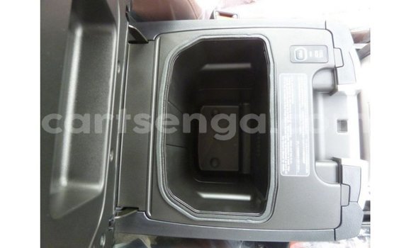 Acheter Import Voiture Toyota Land Cruiser Marron à Import - Dubai, Hhohho Acheter Import Voiture Toyota Land Cruiser Marron à Import - Dubai, Hhohho