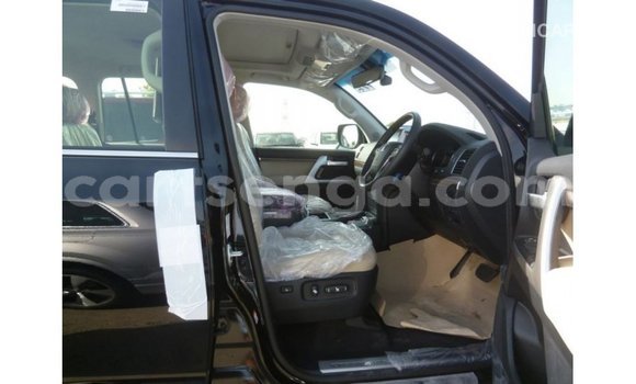 Buy Import Toyota Land Cruiser Black Car in Import - Dubai in Hhohho Buy Import Toyota Land Cruiser Black Car in Import - Dubai in Hhohho