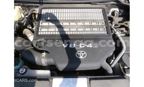 Buy Import Toyota Land Cruiser Other Car in Import - Dubai in Hhohho Buy Import Toyota Land Cruiser Other Car in Import - Dubai in Hhohho