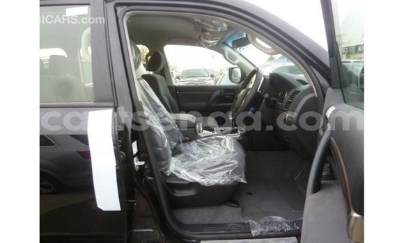 Buy Import Toyota Land Cruiser Black Car in Import - Dubai in Hhohho Buy Import Toyota Land Cruiser Black Car in Import - Dubai in Hhohho