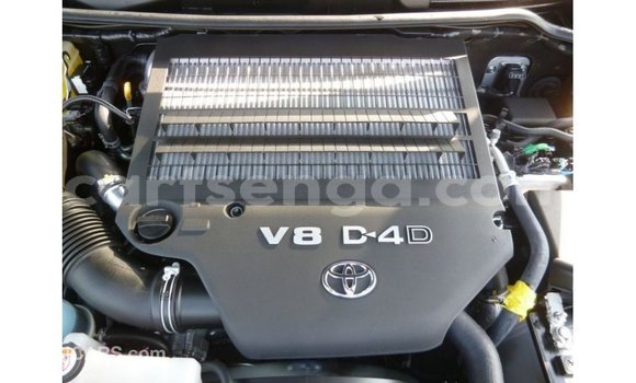 Acheter Import Voiture Toyota Land Cruiser Noir à Import - Dubai, Hhohho Acheter Import Voiture Toyota Land Cruiser Noir à Import - Dubai, Hhohho