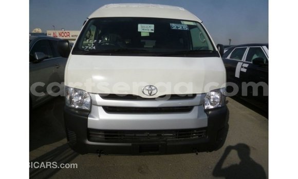 Acheter Import Voiture Toyota Hiace Blanc à Import - Dubai, Hhohho Acheter Import Voiture Toyota Hiace Blanc à Import - Dubai, Hhohho