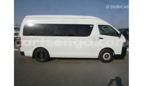 Acheter Import Voiture Toyota Hiace Blanc à Import - Dubai, Hhohho Acheter Import Voiture Toyota Hiace Blanc à Import - Dubai, Hhohho