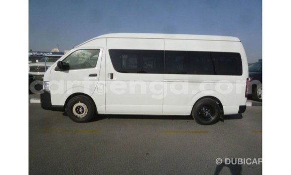 Acheter Import Voiture Toyota Hiace Blanc à Import - Dubai, Hhohho Acheter Import Voiture Toyota Hiace Blanc à Import - Dubai, Hhohho