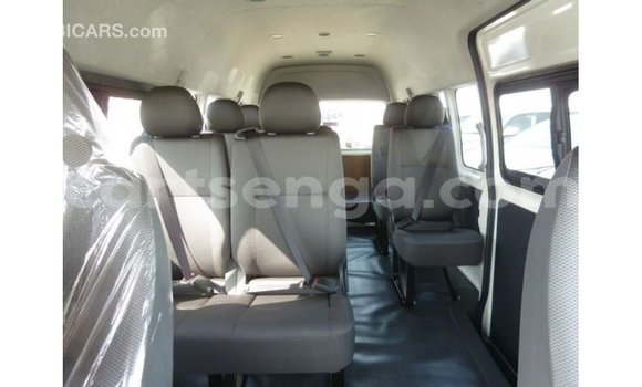 Acheter Import Voiture Toyota Hiace Blanc à Import - Dubai, Hhohho Acheter Import Voiture Toyota Hiace Blanc à Import - Dubai, Hhohho