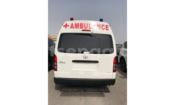 Nunua Imported Toyota Hiace White Gari ndani ya Import - Dubai nchini Hhohho Nunua Imported Toyota Hiace White Gari ndani ya Import - Dubai nchini Hhohho