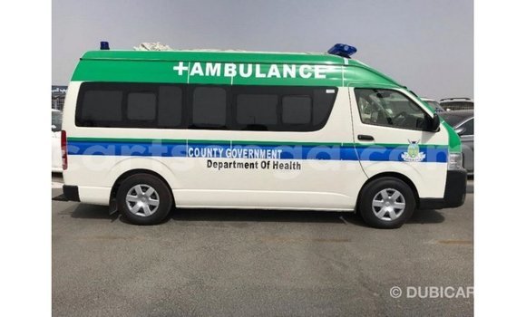 Nunua Imported Toyota Hiace White Gari ndani ya Import - Dubai nchini Hhohho Nunua Imported Toyota Hiace White Gari ndani ya Import - Dubai nchini Hhohho