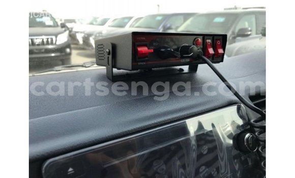 Nunua Imported Toyota Hiace White Gari ndani ya Import - Dubai nchini Hhohho Nunua Imported Toyota Hiace White Gari ndani ya Import - Dubai nchini Hhohho