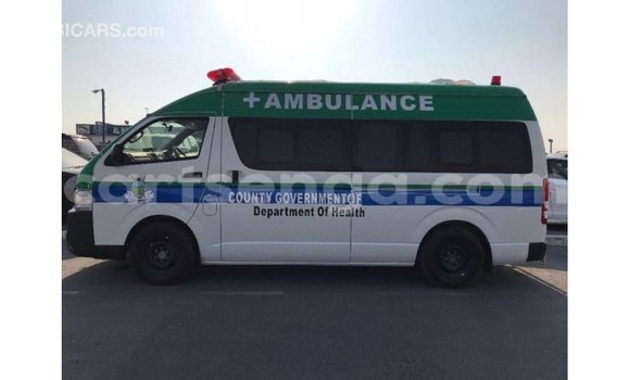 Acheter Import Voiture Toyota Hiace Blanc à Import - Dubai, Hhohho Acheter Import Voiture Toyota Hiace Blanc à Import - Dubai, Hhohho