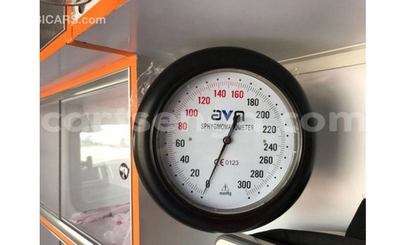 Acheter Import Voiture Toyota Hiace Blanc à Import - Dubai, Hhohho Acheter Import Voiture Toyota Hiace Blanc à Import - Dubai, Hhohho