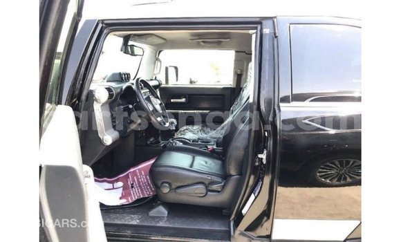Buy Import Toyota FJ Cruiser Black Car in Import - Dubai in Hhohho Buy Import Toyota FJ Cruiser Black Car in Import - Dubai in Hhohho