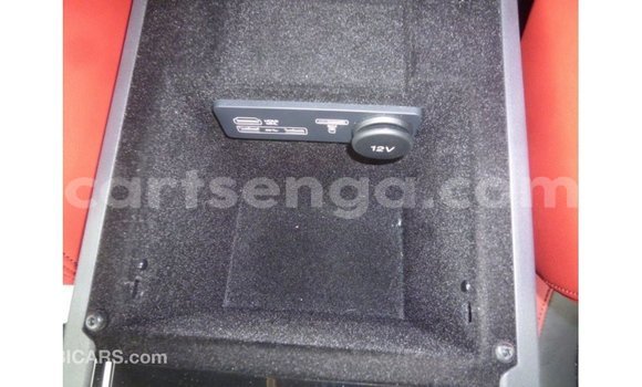 Acheter Import Voiture Jaguar F-Pace Noir à Import - Dubai, Hhohho Acheter Import Voiture Jaguar F-Pace Noir à Import - Dubai, Hhohho