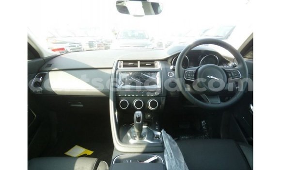 Acheter Import Voiture Jaguar E-Pace Blanc à Import - Dubai, Hhohho Acheter Import Voiture Jaguar E-Pace Blanc à Import - Dubai, Hhohho