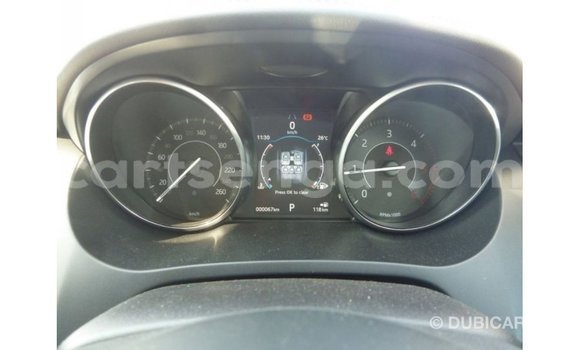 Acheter Import Voiture Jaguar E-Pace Blanc à Import - Dubai, Hhohho Acheter Import Voiture Jaguar E-Pace Blanc à Import - Dubai, Hhohho