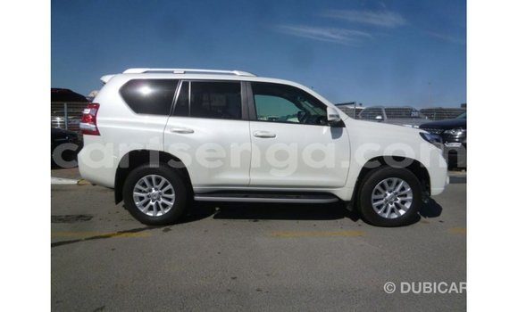 Acheter Import Voiture Toyota Prado Blanc à Import - Dubai, Hhohho Acheter Import Voiture Toyota Prado Blanc à Import - Dubai, Hhohho
