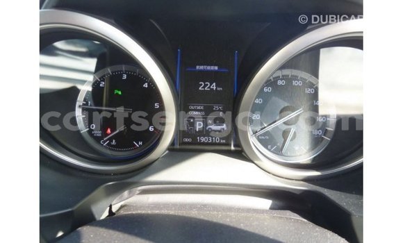 Acheter Import Voiture Toyota Prado Blanc à Import - Dubai, Hhohho Acheter Import Voiture Toyota Prado Blanc à Import - Dubai, Hhohho