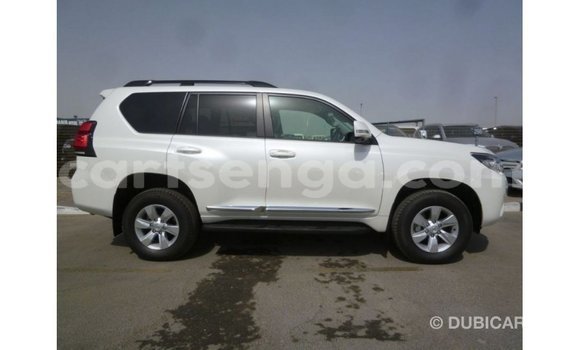 Acheter Import Voiture Toyota Prado Blanc à Import - Dubai, Hhohho Acheter Import Voiture Toyota Prado Blanc à Import - Dubai, Hhohho