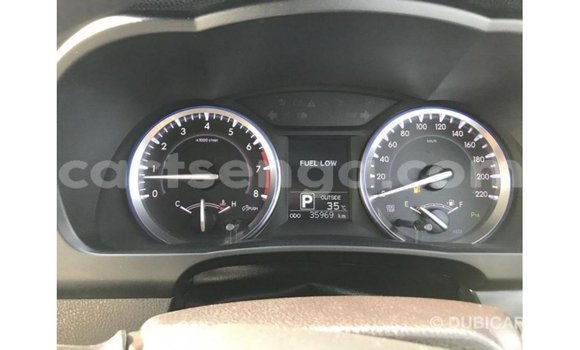 Acheter Import Voiture Toyota Kluger Blanc à Import - Dubai, Hhohho Acheter Import Voiture Toyota Kluger Blanc à Import - Dubai, Hhohho