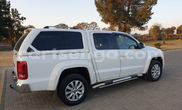 Nunua Ilio tumika Volkswagen Amarok White Gari ndani ya Hluti nchini Wilaya ya Shiselweni Nunua Ilio tumika Volkswagen Amarok White Gari ndani ya Hluti nchini Wilaya ya Shiselweni