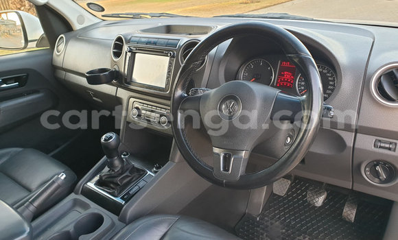 Nunua Ilio tumika Volkswagen Amarok White Gari ndani ya Hluti nchini Wilaya ya Shiselweni Nunua Ilio tumika Volkswagen Amarok White Gari ndani ya Hluti nchini Wilaya ya Shiselweni