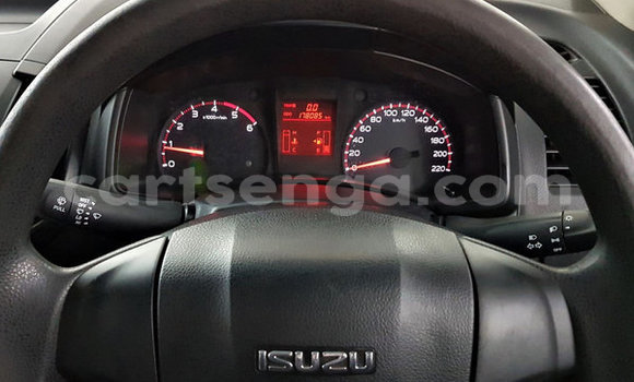 Acheter Occasion Voiture Isuzu KB Blanc à Bulembu, Hhohho Acheter Occasion Voiture Isuzu KB Blanc à Bulembu, Hhohho