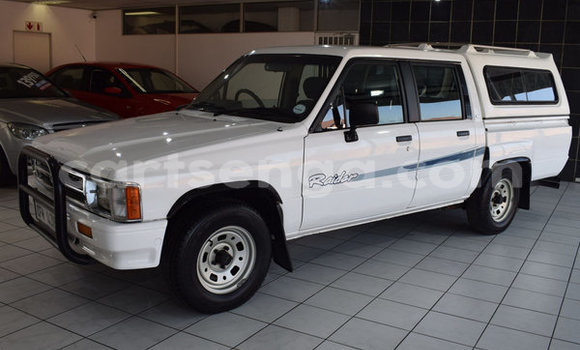 Nunua Ilio tumika Toyota Hilux White Gari ndani ya Ezulwini nchini Hhohho Nunua Ilio tumika Toyota Hilux White Gari ndani ya Ezulwini nchini Hhohho