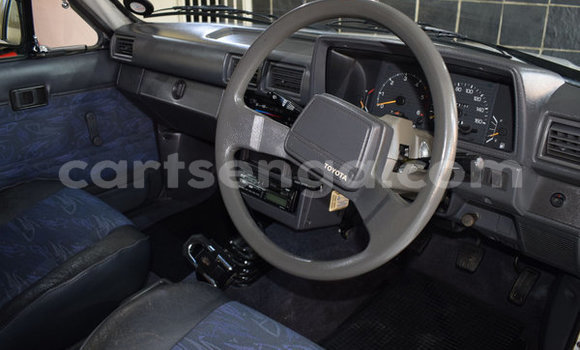 Nunua Ilio tumika Toyota Hilux White Gari ndani ya Ezulwini nchini Hhohho Nunua Ilio tumika Toyota Hilux White Gari ndani ya Ezulwini nchini Hhohho