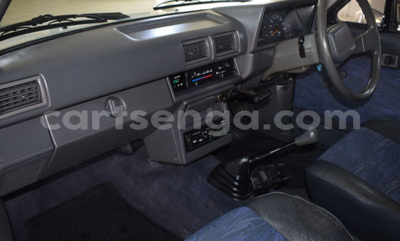 Nunua Ilio tumika Toyota Hilux White Gari ndani ya Ezulwini nchini Hhohho Nunua Ilio tumika Toyota Hilux White Gari ndani ya Ezulwini nchini Hhohho