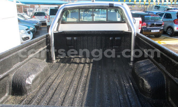 Nunua Ilio tumika Toyota Hilux White Gari ndani ya Big Bend nchini Wilaya ya Lubombo Nunua Ilio tumika Toyota Hilux White Gari ndani ya Big Bend nchini Wilaya ya Lubombo