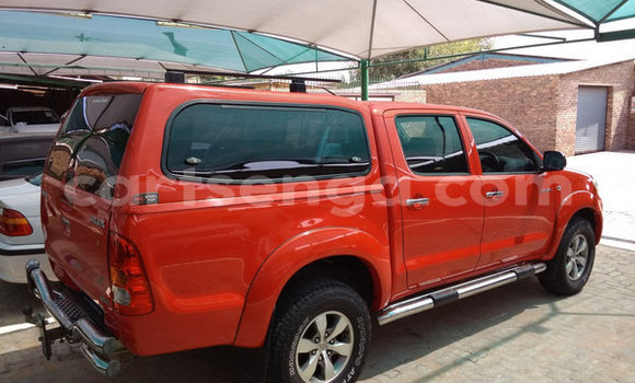 Nunua Ilio tumika Toyota Hilux Red Gari ndani ya Hlatikulu nchini Wilaya ya Shiselweni Nunua Ilio tumika Toyota Hilux Red Gari ndani ya Hlatikulu nchini Wilaya ya Shiselweni