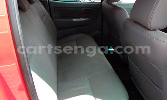 Nunua Ilio tumika Toyota Hilux Red Gari ndani ya Hlatikulu nchini Wilaya ya Shiselweni Nunua Ilio tumika Toyota Hilux Red Gari ndani ya Hlatikulu nchini Wilaya ya Shiselweni