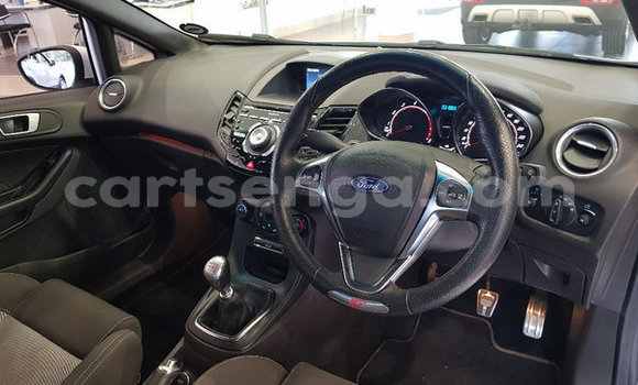 Acheter Occasion Voiture Ford Fiesta ST Blanc à Ezulwini, Hhohho Acheter Occasion Voiture Ford Fiesta ST Blanc à Ezulwini, Hhohho