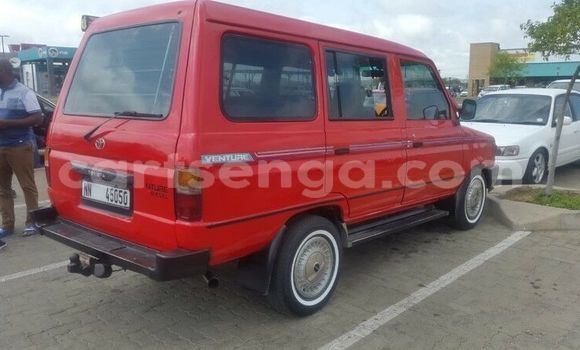 Nunua Ilio tumika Toyota Venza Red Gari ndani ya Bulembu nchini Hhohho Nunua Ilio tumika Toyota Venza Red Gari ndani ya Bulembu nchini Hhohho