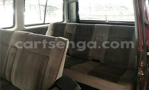 Acheter Occasion Voiture Volkswagen Caravelle Rouge à Bulembu, Hhohho Acheter Occasion Voiture Volkswagen Caravelle Rouge à Bulembu, Hhohho