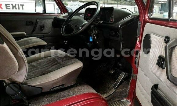 Acheter Occasion Voiture Volkswagen Caravelle Rouge à Bulembu, Hhohho Acheter Occasion Voiture Volkswagen Caravelle Rouge à Bulembu, Hhohho