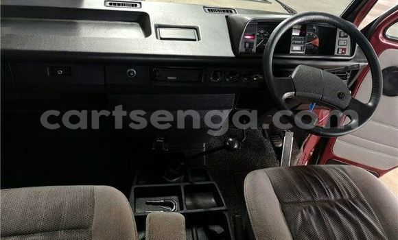 Acheter Occasion Voiture Volkswagen Caravelle Rouge à Bulembu, Hhohho Acheter Occasion Voiture Volkswagen Caravelle Rouge à Bulembu, Hhohho