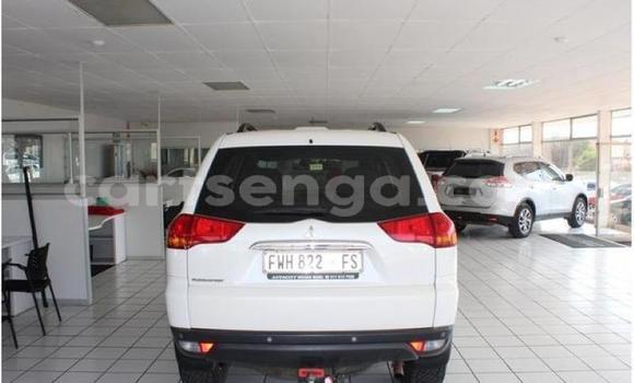 Acheter Occasion Voiture Mitsubishi Pajero Sport Blanc à Mbabane, Manzini Acheter Occasion Voiture Mitsubishi Pajero Sport Blanc à Mbabane, Manzini