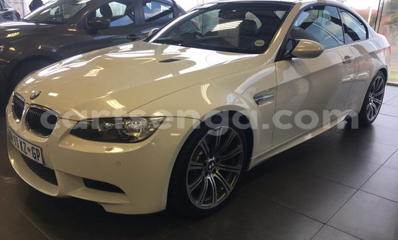 Acheter Occasion Voiture BMW M3 Blanc à Ezulwini, Hhohho Acheter Occasion Voiture BMW M3 Blanc à Ezulwini, Hhohho
