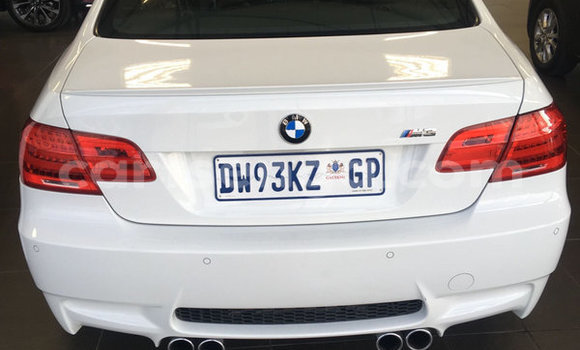 Acheter Occasion Voiture BMW M3 Blanc à Ezulwini, Hhohho Acheter Occasion Voiture BMW M3 Blanc à Ezulwini, Hhohho