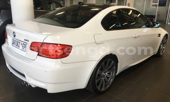 Acheter Occasion Voiture BMW M3 Blanc à Ezulwini, Hhohho Acheter Occasion Voiture BMW M3 Blanc à Ezulwini, Hhohho