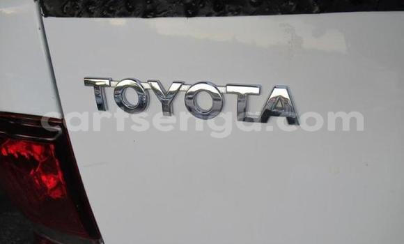 Nunua Ilio tumika Toyota Hilux White Gari ndani ya Manzini nchini Manzini Nunua Ilio tumika Toyota Hilux White Gari ndani ya Manzini nchini Manzini