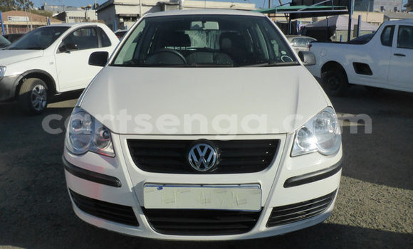 Acheter Occasion Voiture Volkswagen Polo Blanc à Bulembu, Hhohho Acheter Occasion Voiture Volkswagen Polo Blanc à Bulembu, Hhohho