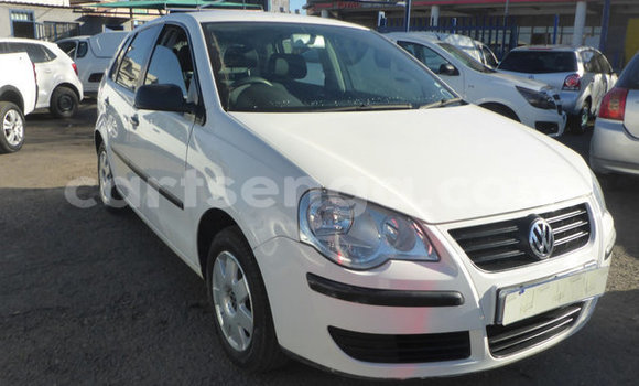 Acheter Occasion Voiture Volkswagen Polo Blanc à Bulembu, Hhohho Acheter Occasion Voiture Volkswagen Polo Blanc à Bulembu, Hhohho