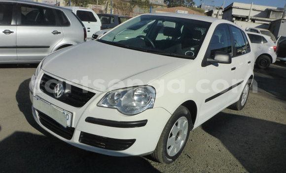 Acheter Occasion Voiture Volkswagen Polo Blanc à Bulembu, Hhohho Acheter Occasion Voiture Volkswagen Polo Blanc à Bulembu, Hhohho