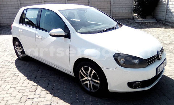 Acheter Occasion Voiture Volkswagen Polo Blanc à Ezulwini, Hhohho Acheter Occasion Voiture Volkswagen Polo Blanc à Ezulwini, Hhohho