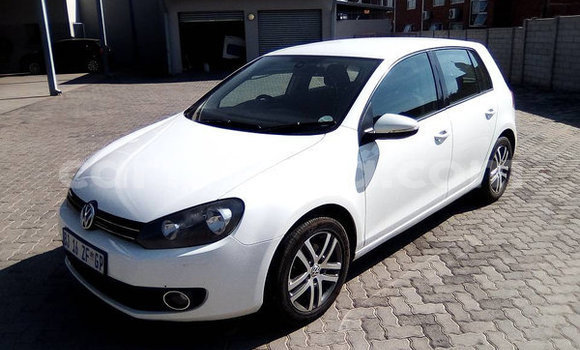 Acheter Occasion Voiture Volkswagen Polo Blanc à Ezulwini, Hhohho Acheter Occasion Voiture Volkswagen Polo Blanc à Ezulwini, Hhohho