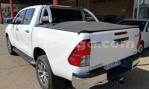 Acheter Occasion Voiture Toyota Hilux Blanc à Manzini, Manzini Acheter Occasion Voiture Toyota Hilux Blanc à Manzini, Manzini