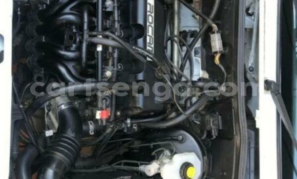 Nunua Ilio tumika Ford Bronco White Gari ndani ya Bulembu nchini Hhohho Nunua Ilio tumika Ford Bronco White Gari ndani ya Bulembu nchini Hhohho