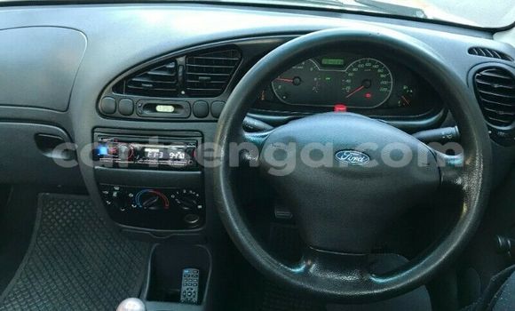 Nunua Ilio tumika Ford Bronco White Gari ndani ya Bulembu nchini Hhohho Nunua Ilio tumika Ford Bronco White Gari ndani ya Bulembu nchini Hhohho